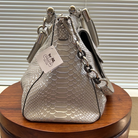 NWT Coach Madison Satchel - Picture 4 of 8